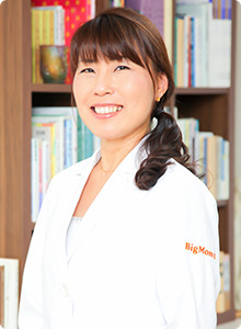 院長 鈴木里恵